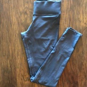 Victoria’s Secret pink ultimate yoga leggings grey